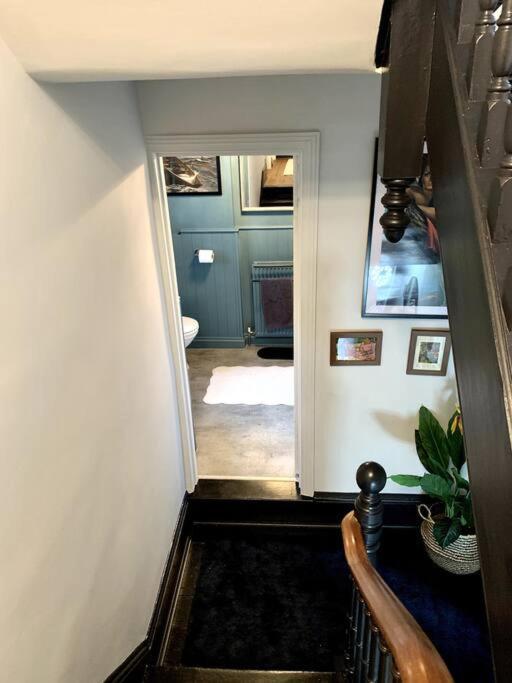 Chic Townhouse Near Tunnels Beaches Ilfracombe Extérieur photo