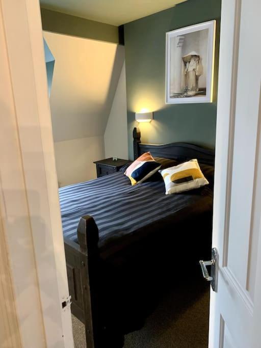 Chic Townhouse Near Tunnels Beaches Ilfracombe Extérieur photo